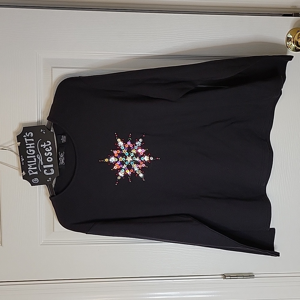 Crystal-Kobe Holiday T-Shirt XL Long Sleeve Snowflake Beaded Black